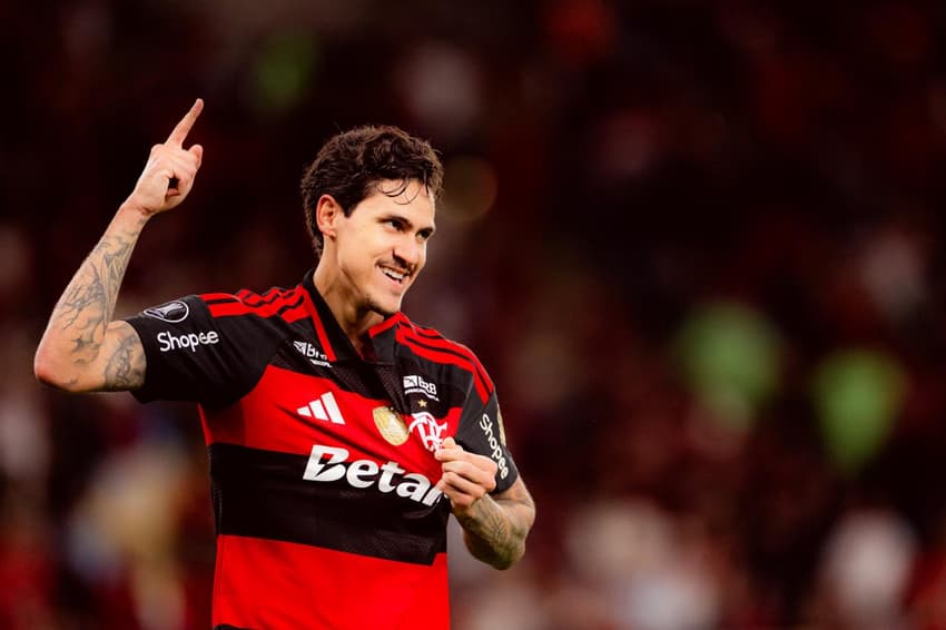 Do título da Libertadores à reconstrução: como Flamengo e Palmeiras chegam ao clássico deste sábado